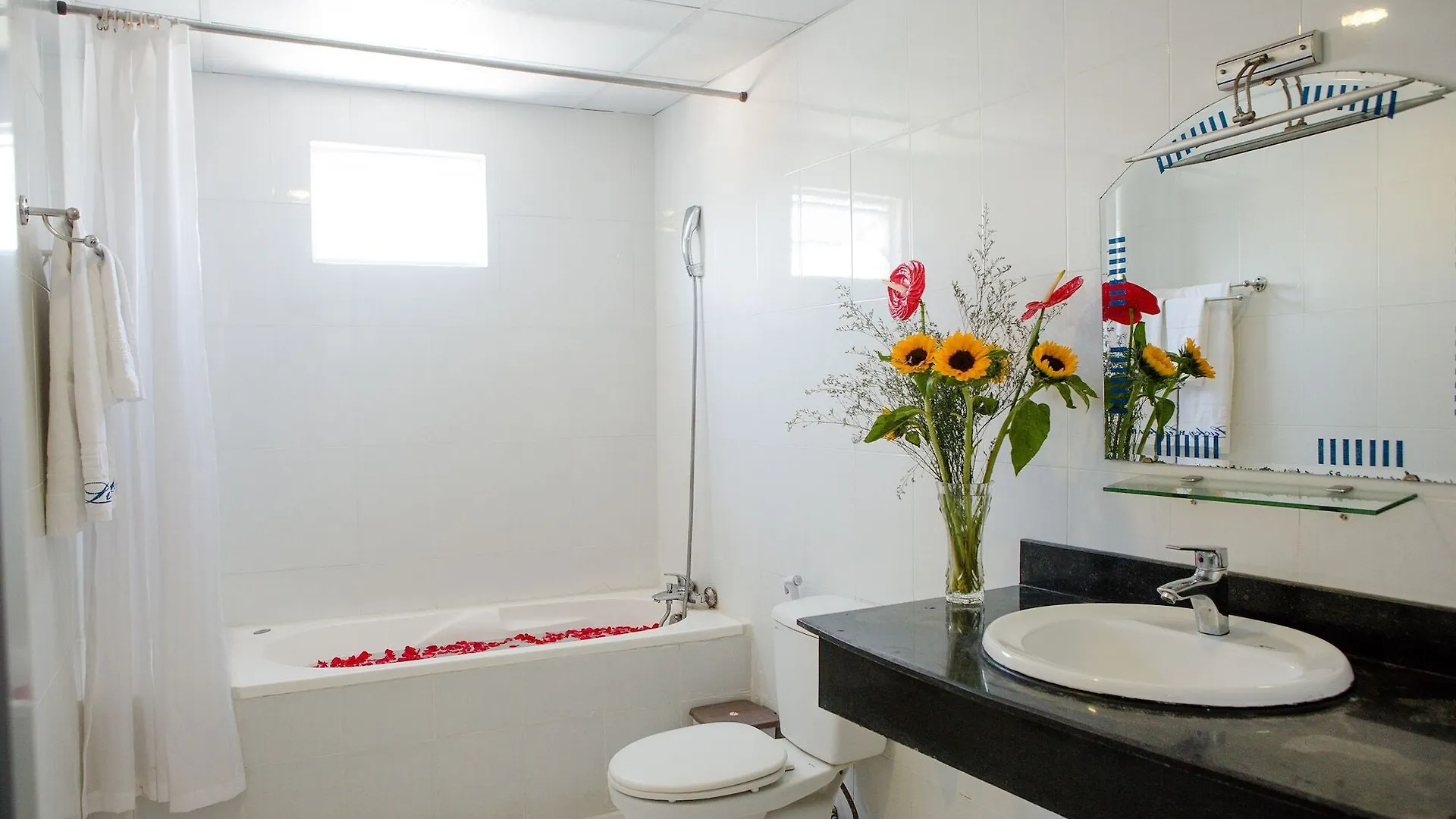 Lucky Hotel Nha Trang Vietnam